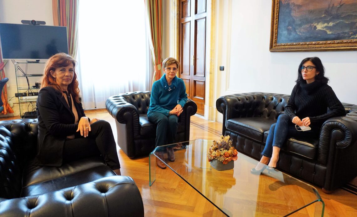 LA CONFSAL INCONTRA LA MINISTRA DADONE - ACCOLTE LE ...